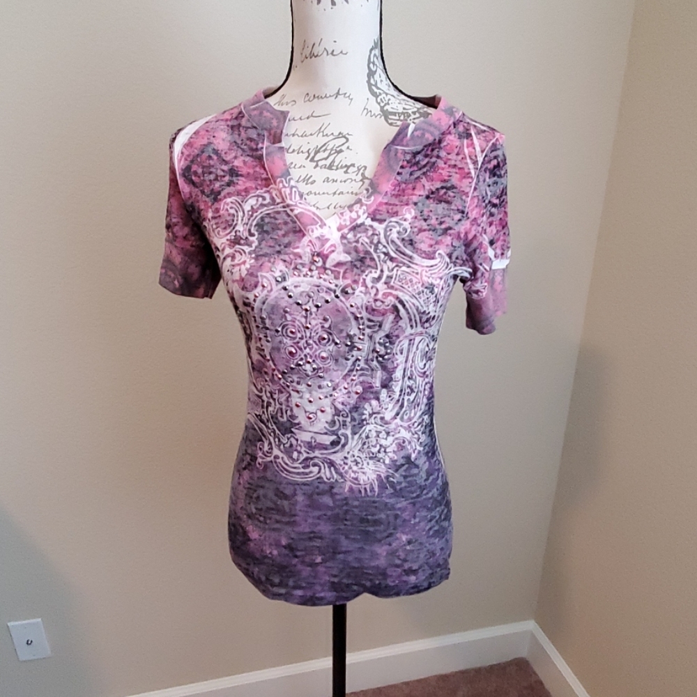 Daytrip pink purple rhinestone top Sm
